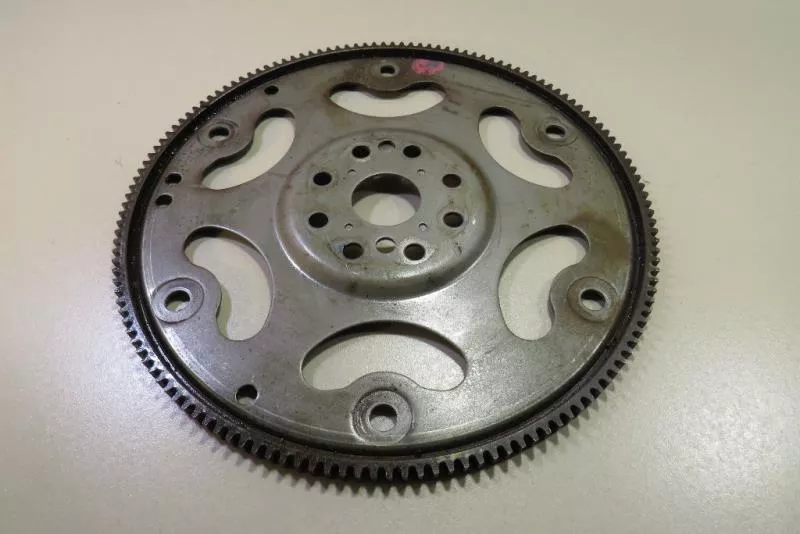 Маховик двигателя BS264745