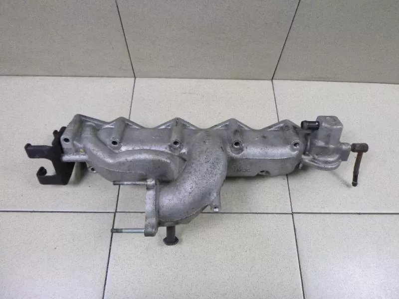 Впускной коллектор ST301211 Впускной коллектор ST301211