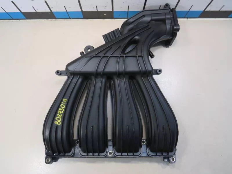 Впускной коллектор ST301154 Впускной коллектор ST301154