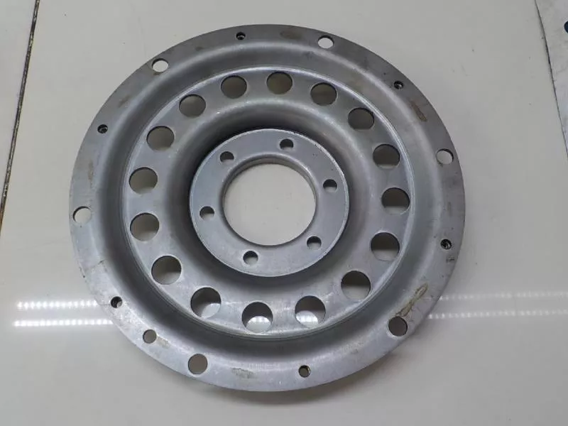 Маховик двигателя BS264865