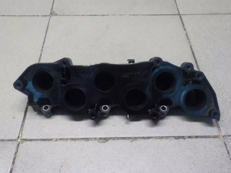 Впускной коллектор ST301357