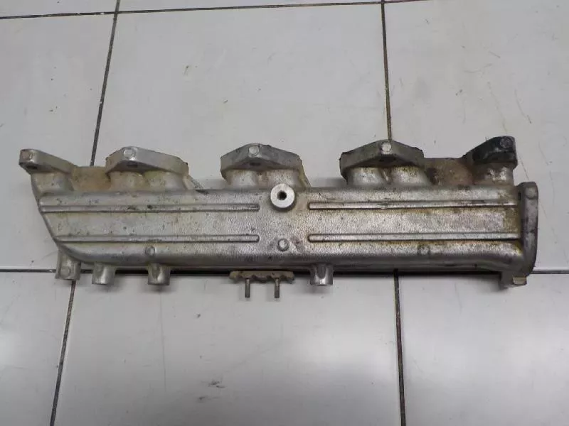 Впускной коллектор ST297893 Впускной коллектор ST297893