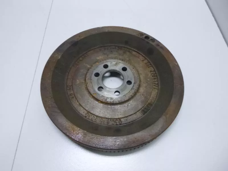 Маховик двигателя BS267564