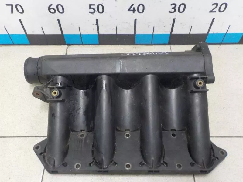 Впускной коллектор ST299392 Впускной коллектор ST299392