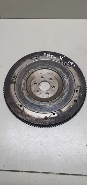 Маховик двигателя BS264729