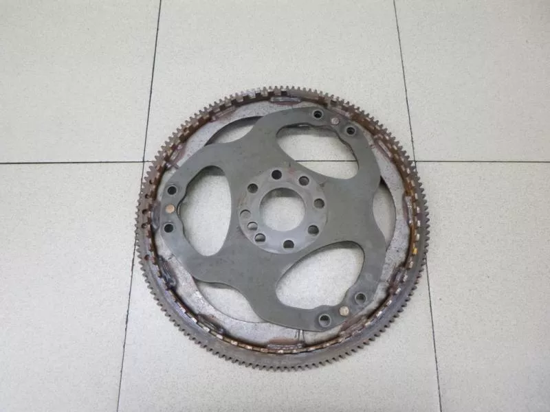 Маховик двигателя BS265321 Маховик двигателя BS265321