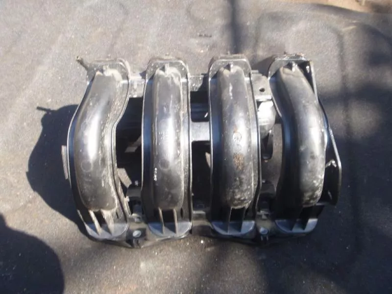 Впускной коллектор ST298020 Впускной коллектор ST298020