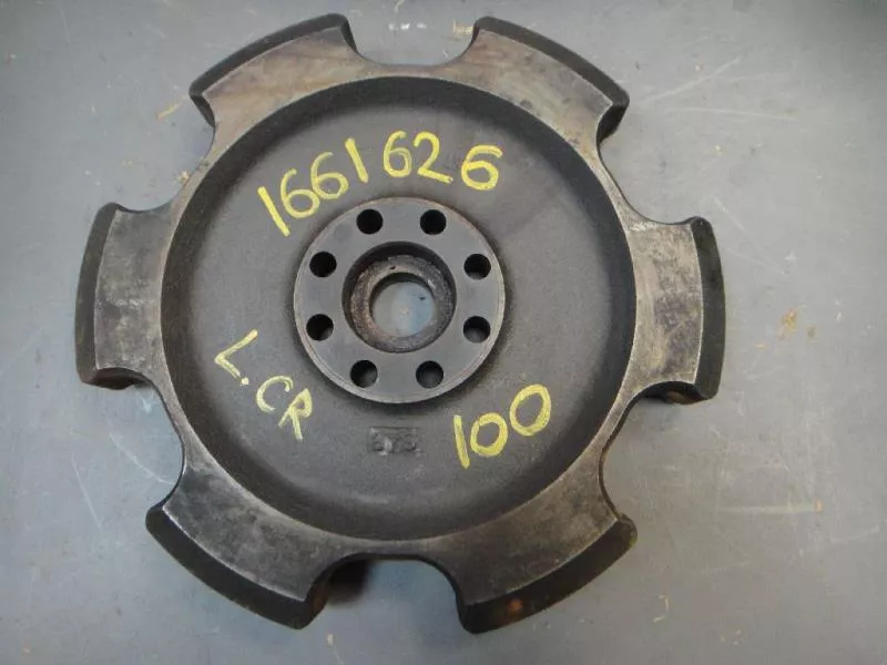 Маховик двигателя BS264179