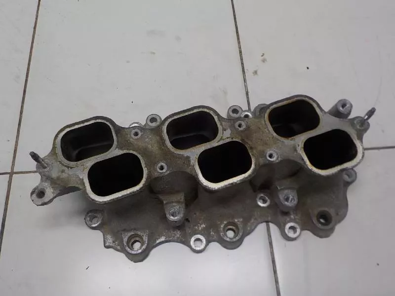 Впускной коллектор ST299747