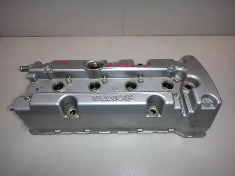 Клапанная крышка ГБЦ BS69562