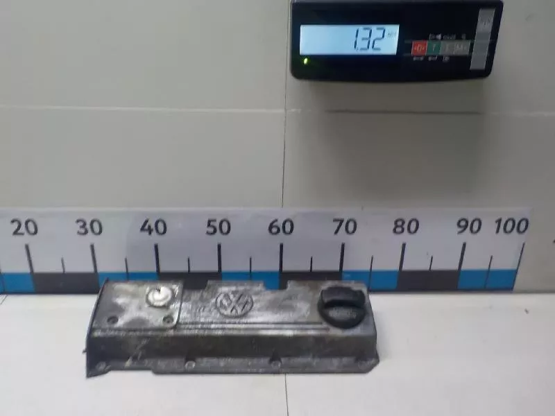 Клапанная крышка ГБЦ BS68726 Клапанная крышка ГБЦ BS68726