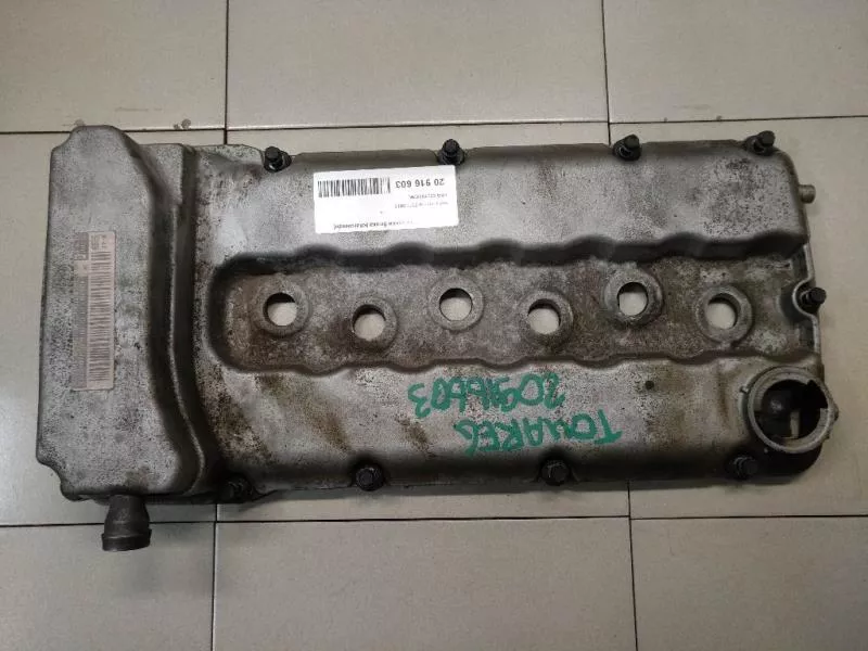 Клапанная крышка ГБЦ BS68376 Клапанная крышка ГБЦ BS68376