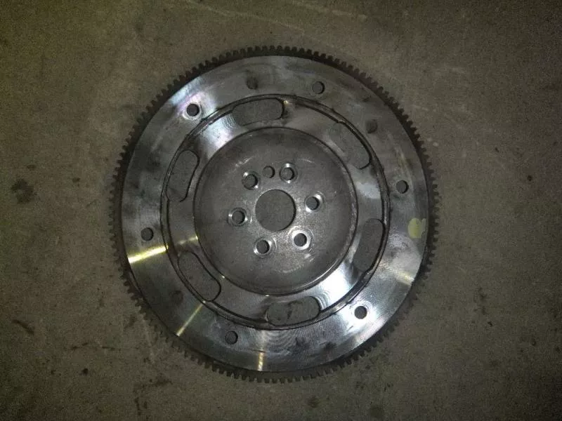 Маховик двигателя BS263474