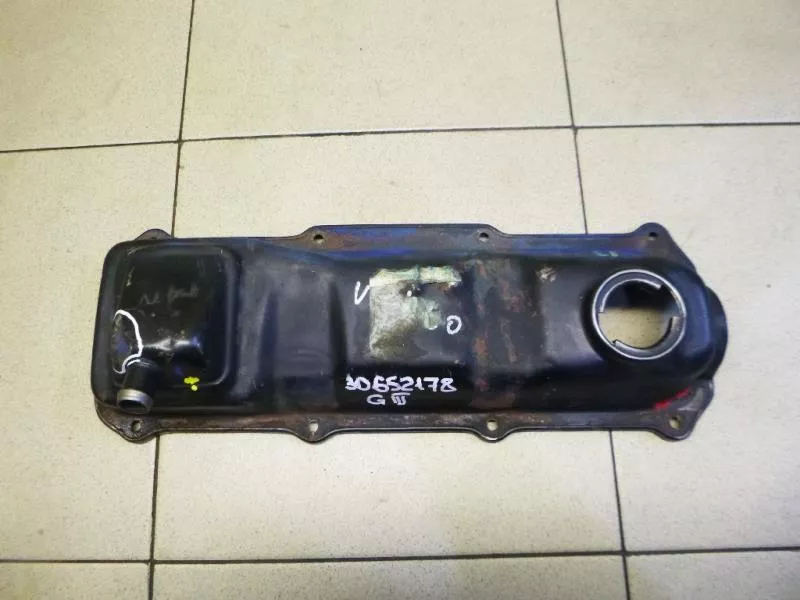 Клапанная крышка ГБЦ BS68847 Клапанная крышка ГБЦ BS68847