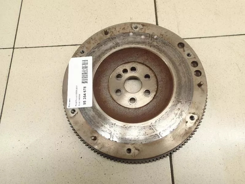 Маховик двигателя BS265437