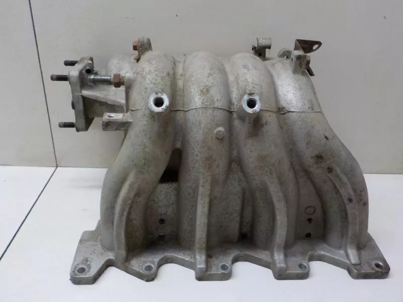 Впускной коллектор ST299657 Впускной коллектор ST299657