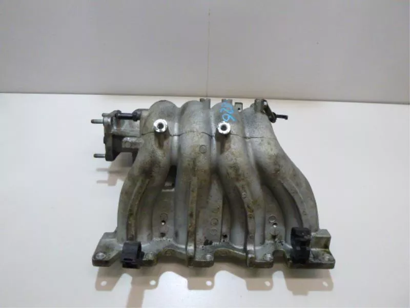 Впускной коллектор ST300389 Впускной коллектор ST300389