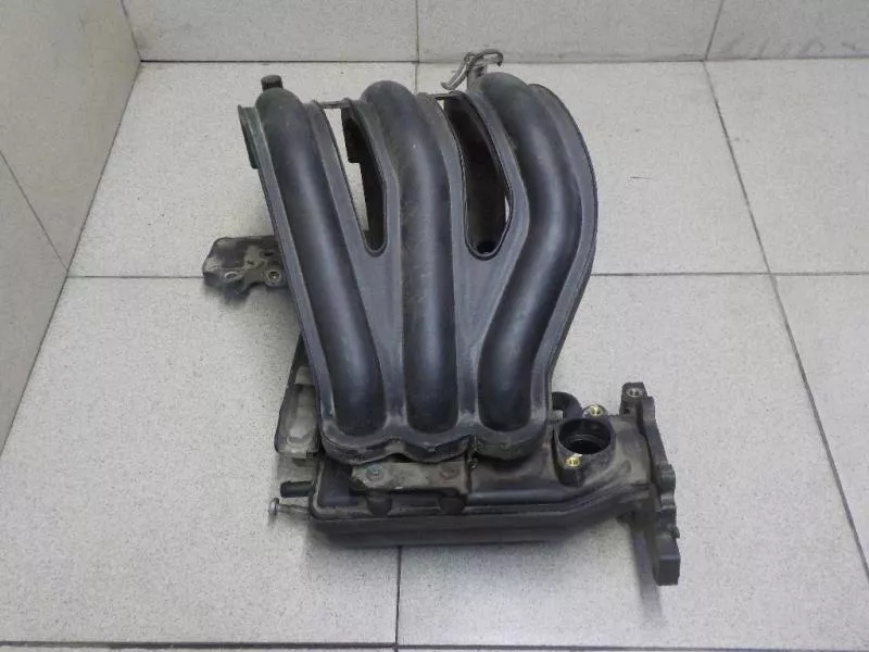 Впускной коллектор ST301216 Впускной коллектор ST301216