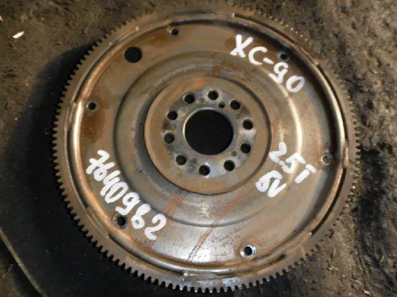 Маховик двигателя BS264672