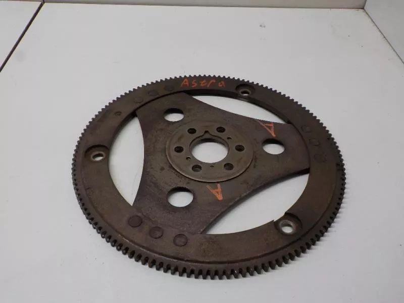 Маховик двигателя BS263739