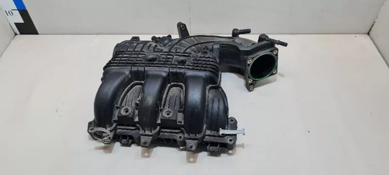 Впускной коллектор ST301009 Впускной коллектор ST301009