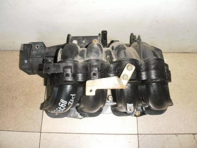 Впускной коллектор ST299773