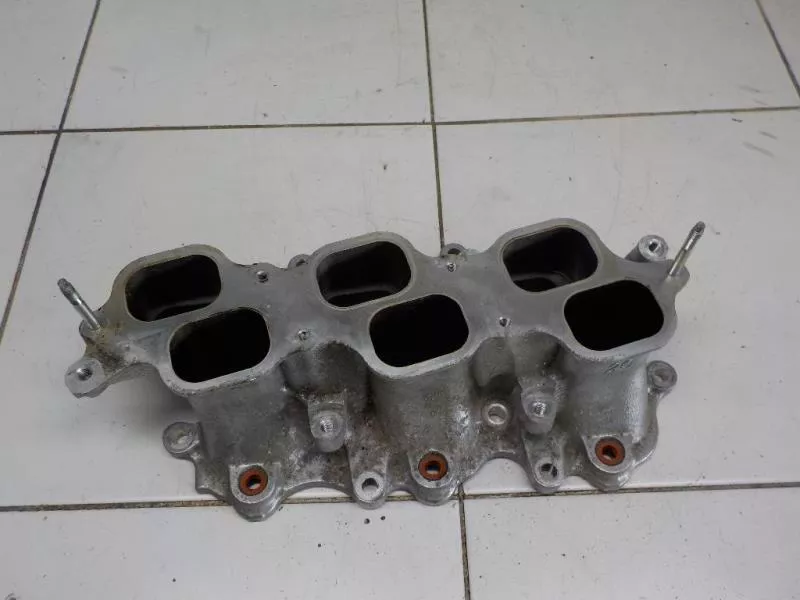 Впускной коллектор ST299746 Впускной коллектор ST299746