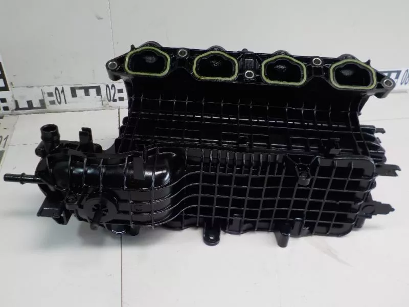 Впускной коллектор ST302838