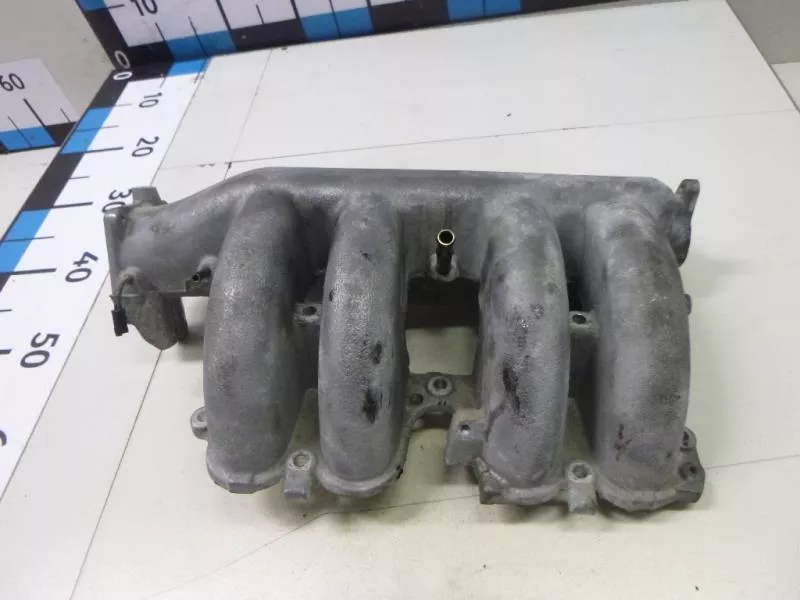 Впускной коллектор ST299152 Впускной коллектор ST299152