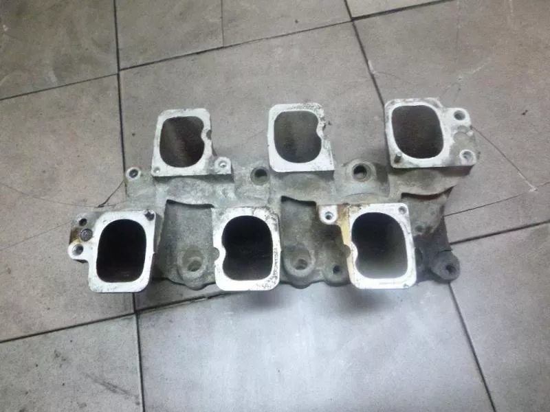 Впускной коллектор ST298590