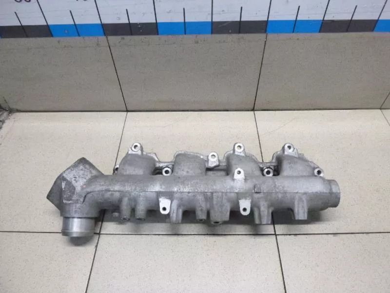 Впускной коллектор ST300367 Впускной коллектор ST300367