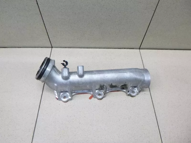 Впускной коллектор ST300618