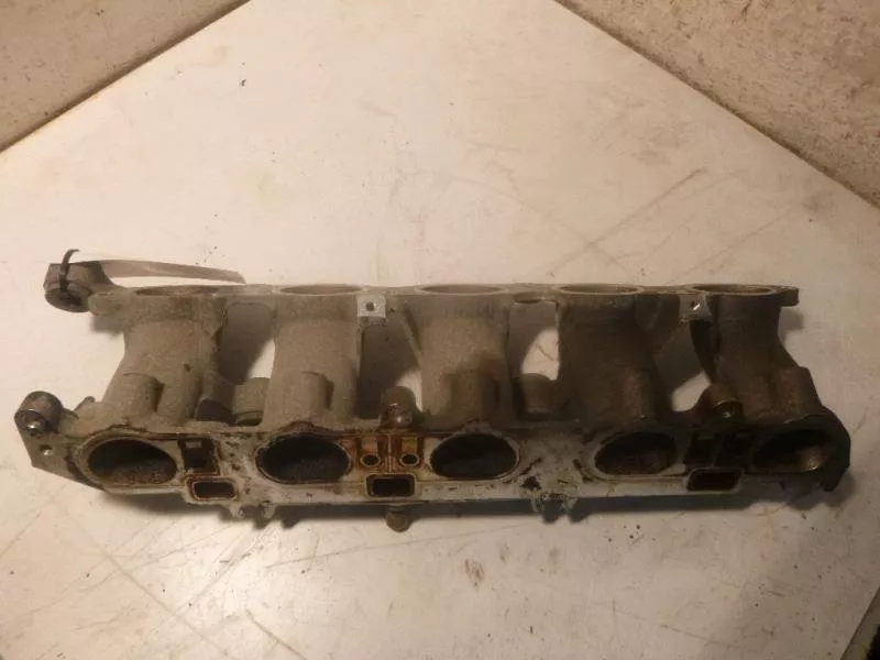 Впускной коллектор ST300637