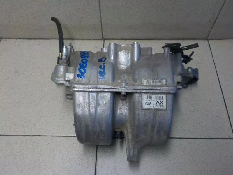 Впускной коллектор ST300226