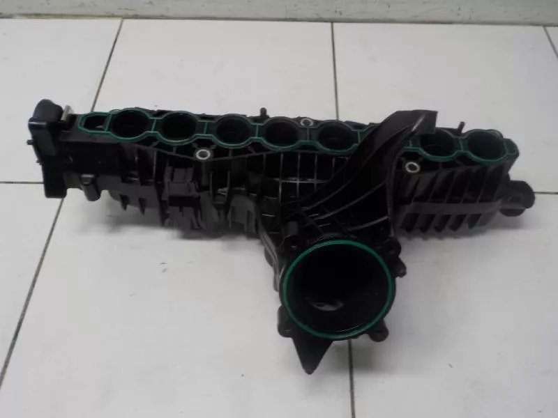 Впускной коллектор ST303204