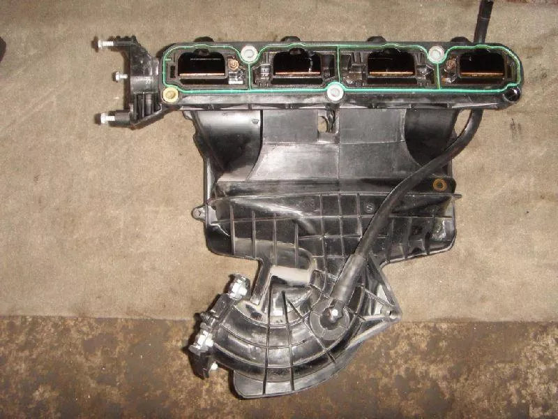 Впускной коллектор ST303011 Впускной коллектор ST303011