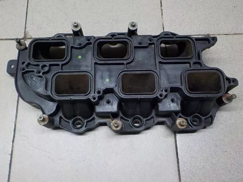 Впускной коллектор ST301536