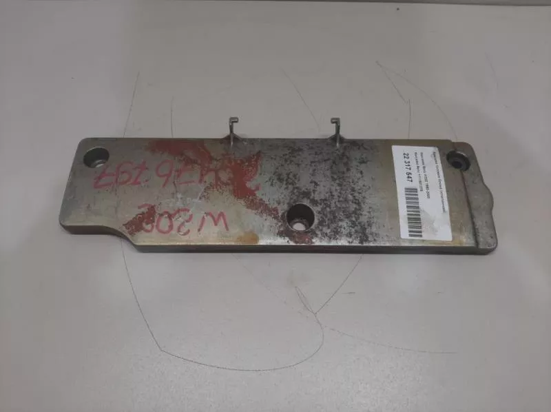 Клапанная крышка ГБЦ BS68111 Клапанная крышка ГБЦ BS68111