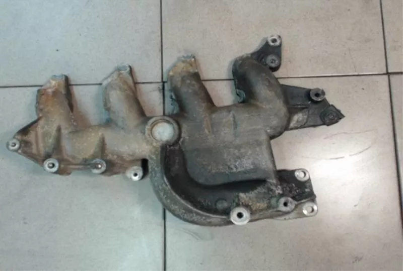 Впускной коллектор ST298847 Впускной коллектор ST298847