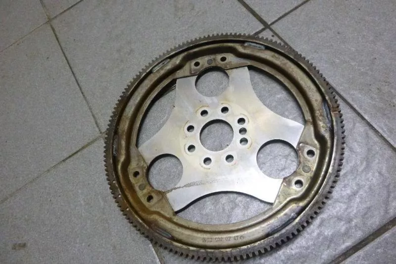 Маховик двигателя BS263322