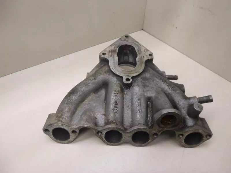 Впускной коллектор ST300858