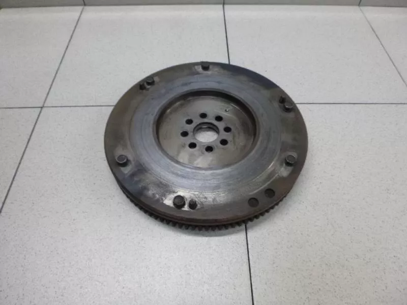 Маховик двигателя BS264176