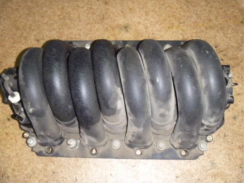 Впускной коллектор ST302888 Впускной коллектор ST302888