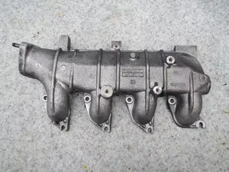 Впускной коллектор ST298122 Впускной коллектор ST298122