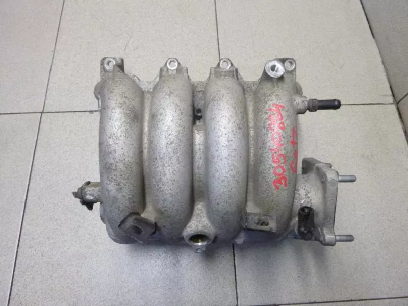 Впускной коллектор ST299037 Впускной коллектор ST299037