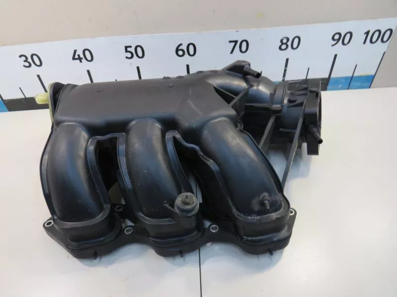 Впускной коллектор ST300512 Впускной коллектор ST300512