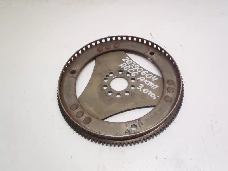 Маховик двигателя BS263643