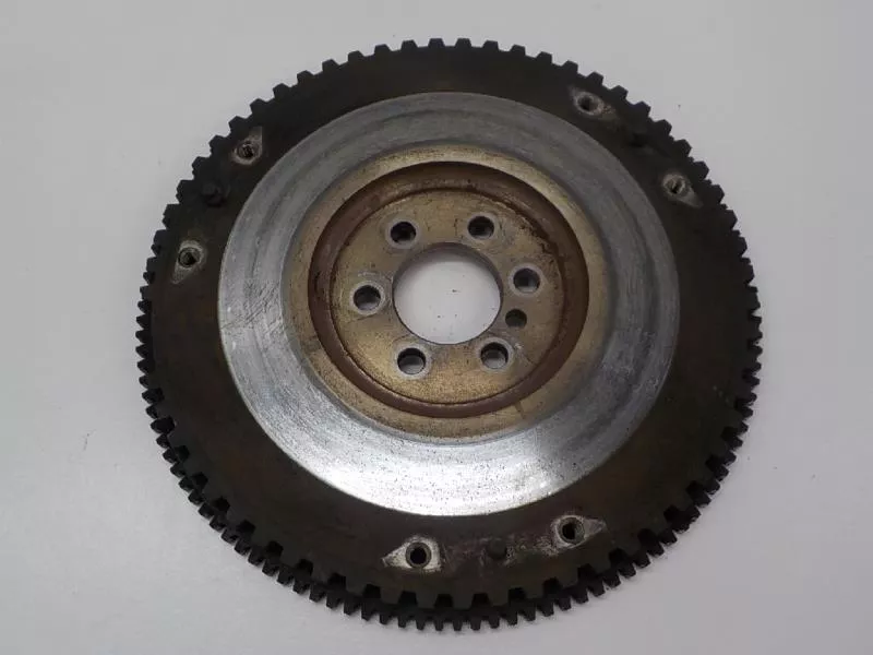 Маховик двигателя BS264624