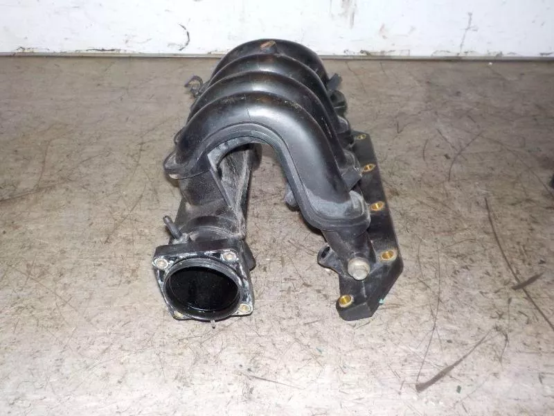 Впускной коллектор ST302587 Впускной коллектор ST302587