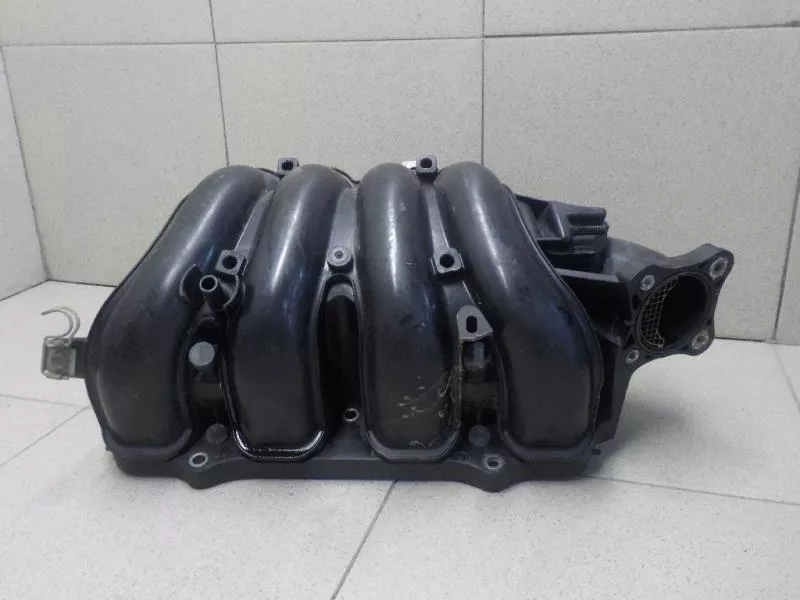 Впускной коллектор ST301189 Впускной коллектор ST301189